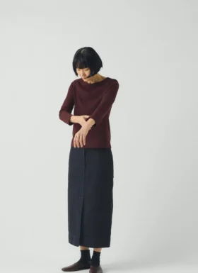 lia cotton boat neck tee 2 1 280x385 - Lia Cotton Boat Neck Tee